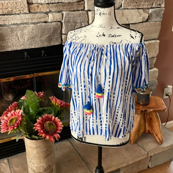 Lilly Pulitzer Cute Summer Top🥰 - Picture 1 of 6